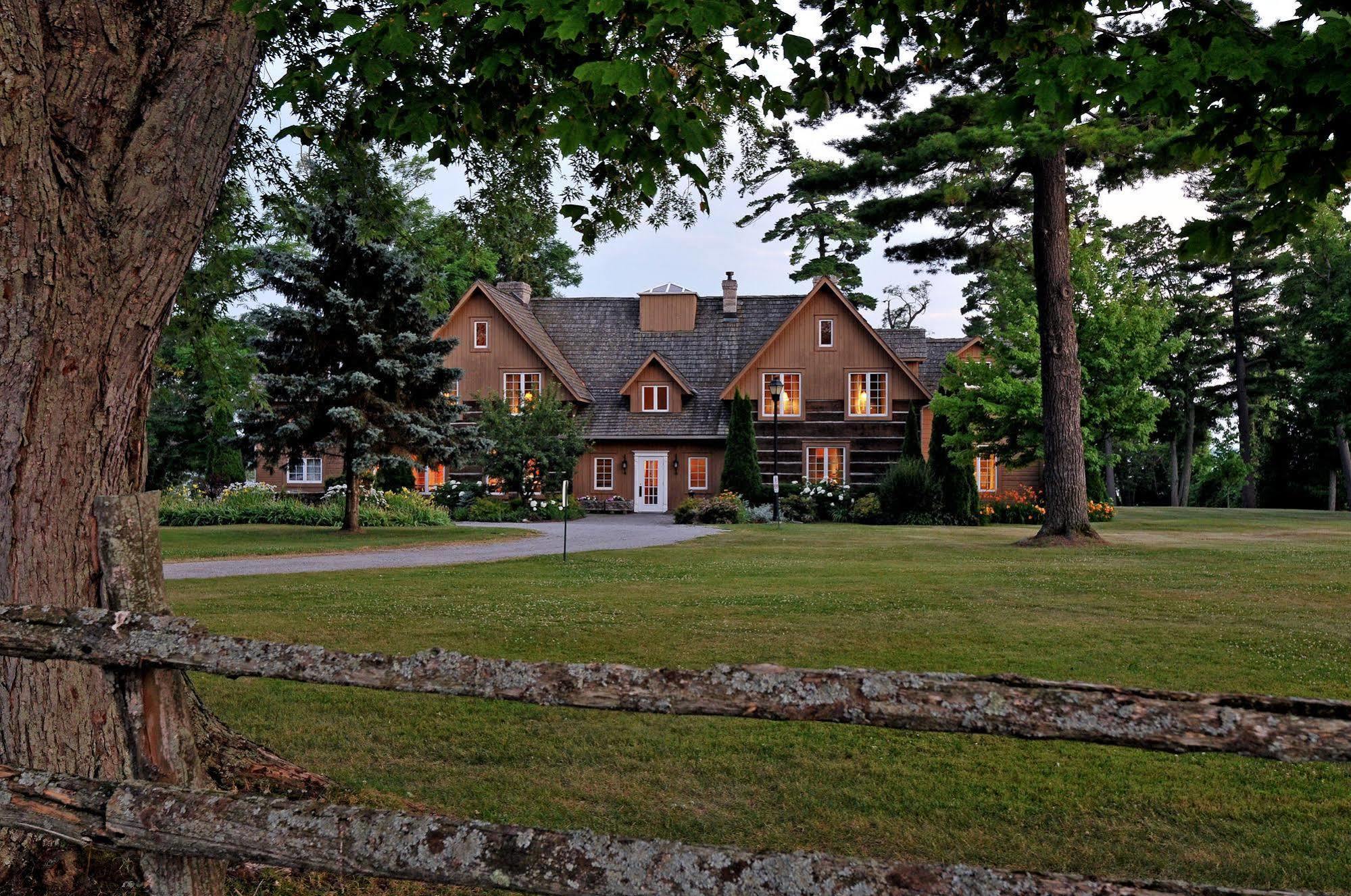 Eganridge Resort, Golf Club & Spa Bobcaygeon Exterior photo